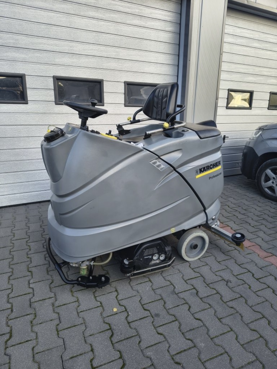 Szorowarka Karcher B 140 R - obrazek 2