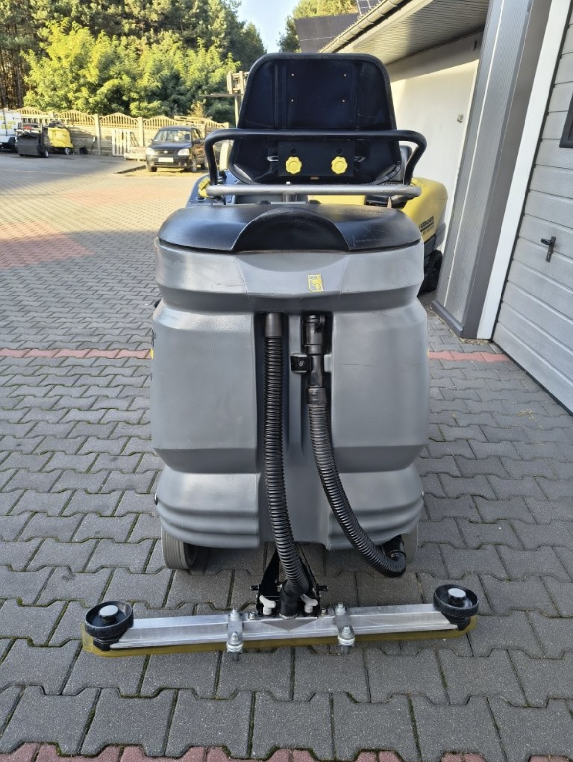 Szorowarka Karcher B 140 R - obrazek 3