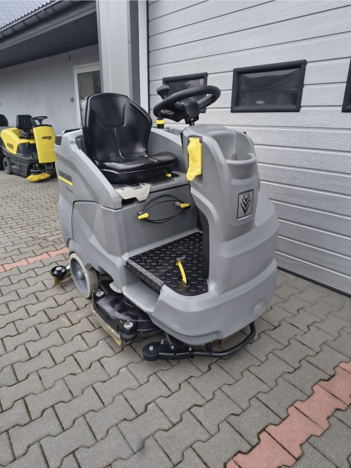Szorowarka Karcher B 150 R - obrazek 3