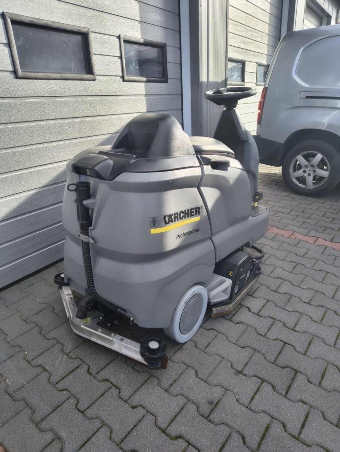 Szorowarka Karcher B 90 R - obrazek 2